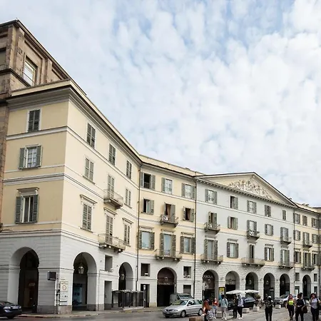 Aparthotel Dynasty Downtown 4*