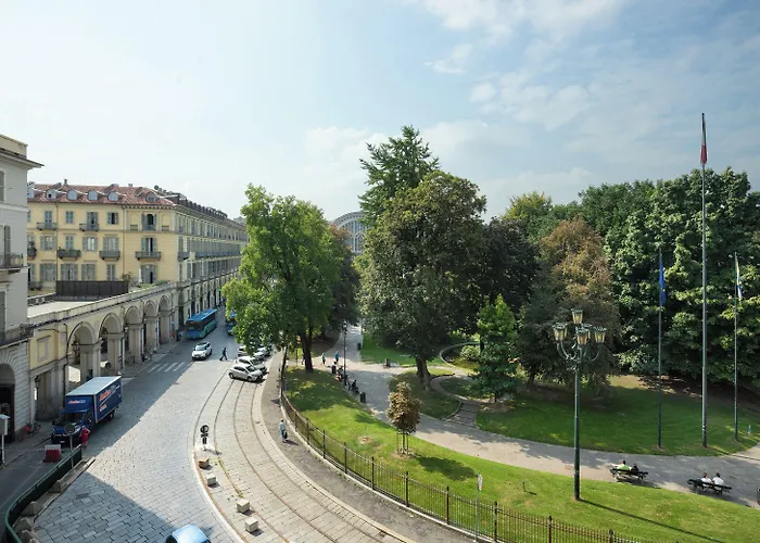 Dynasty Downtown Aparthotel Turin