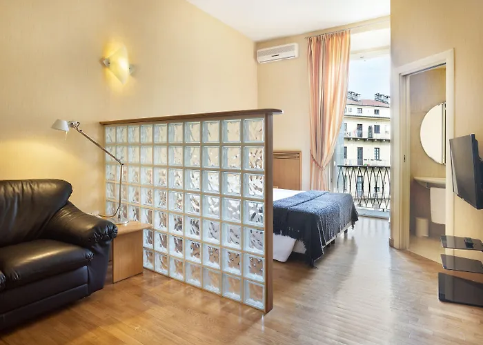 Dynasty Downtown Aparthotel 4*