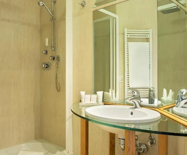 Dynasty Downtown Aparthotel Turin