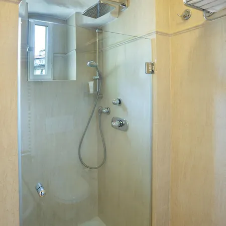 Dynasty Downtown Turín