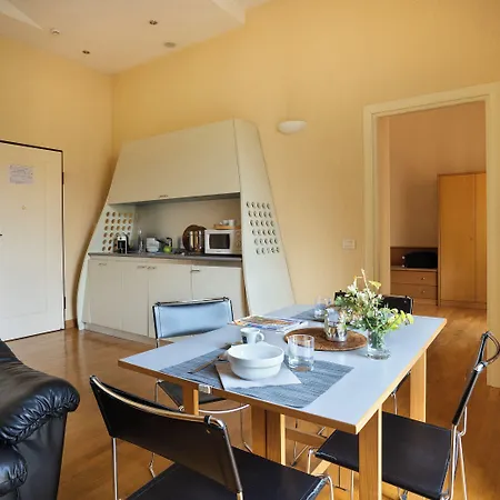 Dynasty Downtown Aparthotel