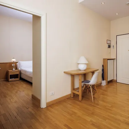 Apartahotel Dynasty Downtown 4*